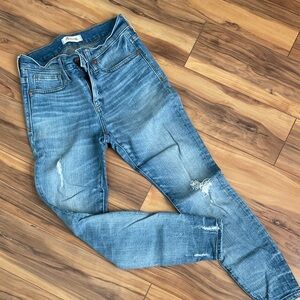Madewell women’s Light Blue Skinny Jeans distressed 26P high rise 9”